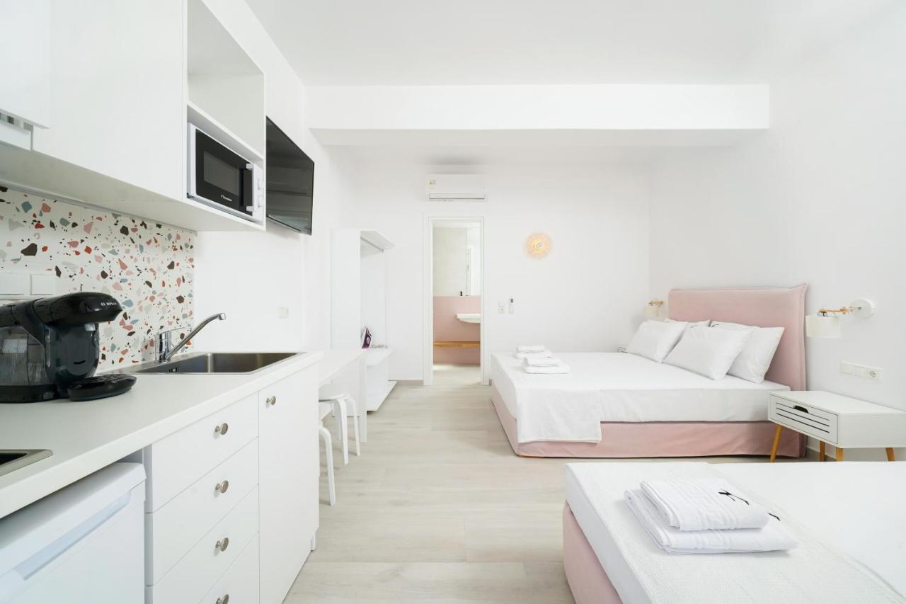 Filoxenia Luxury Apartments โปตอส ภายนอก รูปภาพ